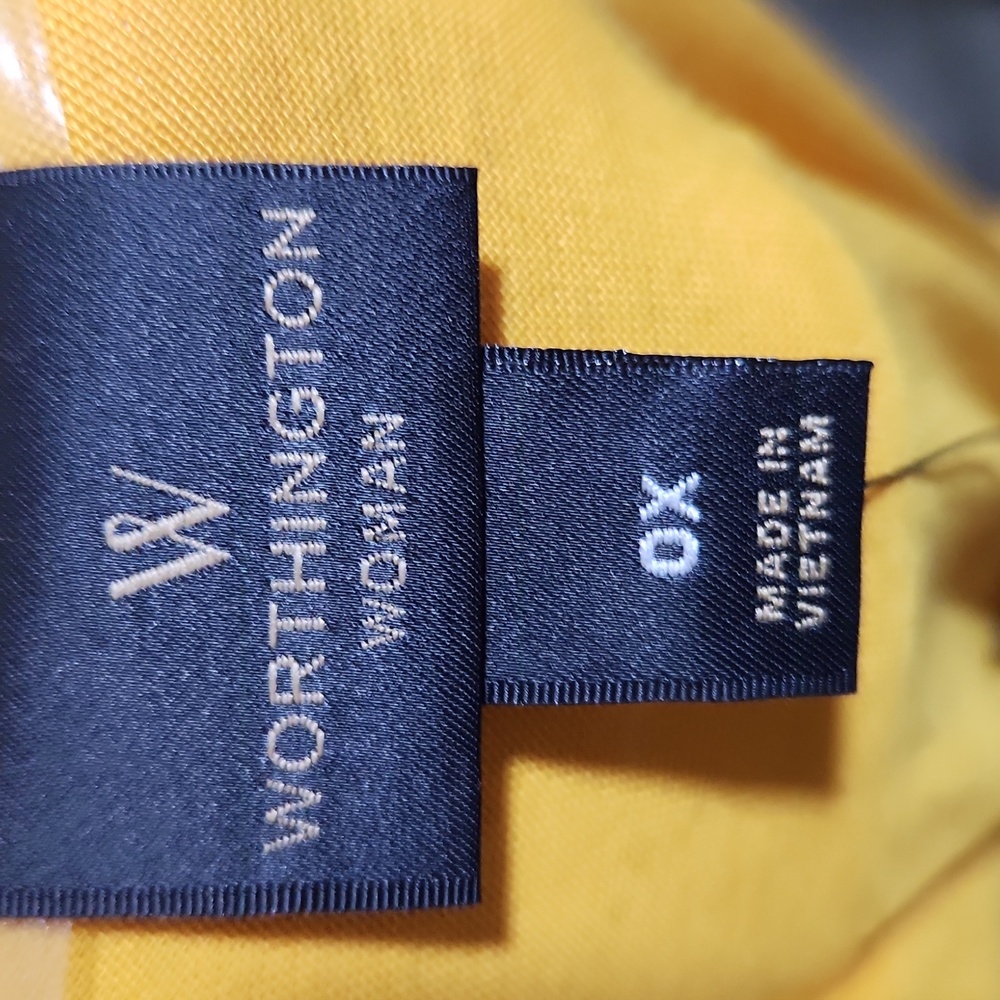 Worthington Yellow Studded Short Sleeve Top - Picture 5 of 6